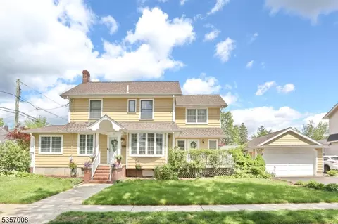 98 Mckinley Ave, Hawthorne, NJ 07506