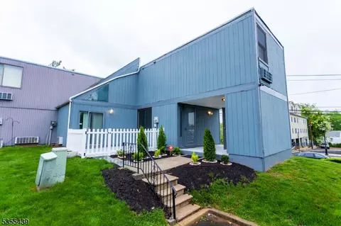684 Irvington Ave #7, Maplewood, NJ 07040