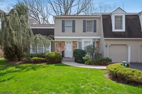 10 Bradford Ln, Basking Ridge, NJ 07920