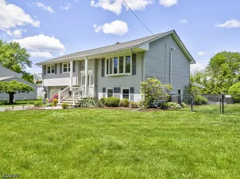 5 John Henry Dr, Montville, NJ 07045