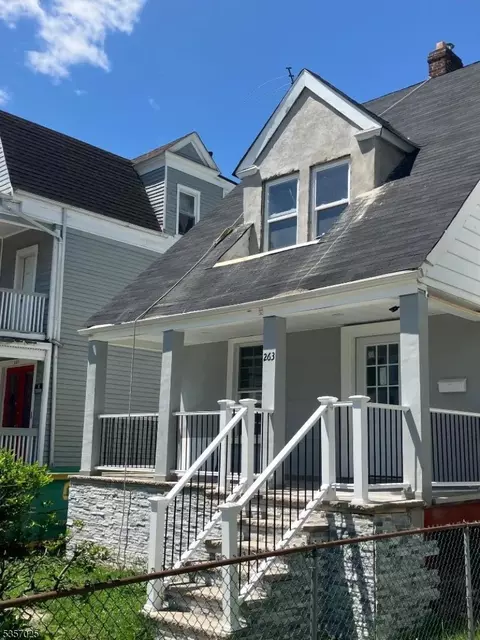 263 Halsted St, East Orange, NJ 07018