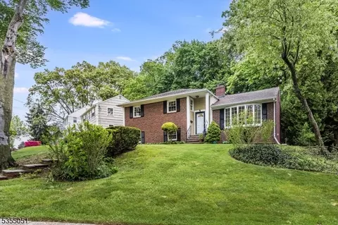 245 Essex Ave, Bloomfield, NJ 07003