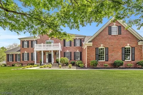4 Frey Rd, Hillsborough, NJ 08844
