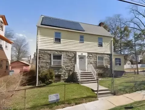 305 Keer Ave, Newark, NJ 07112