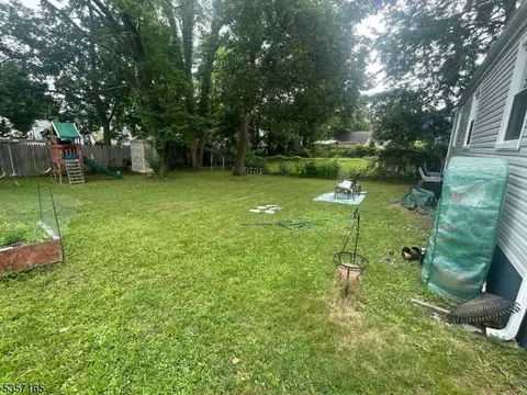 131 Berkeley Ter, Plainfield, NJ 07062 photo 4