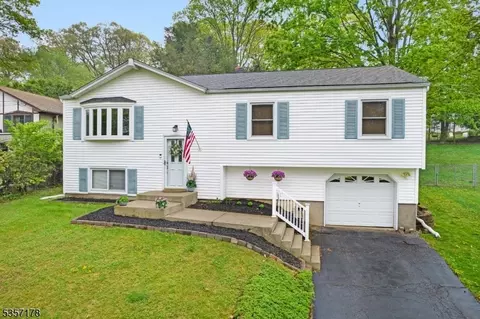 642 Succasunna Rd, Mount Arlington Boro, NJ 07850