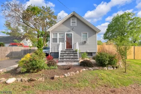 84 Baker St, Somerset, NJ 08873