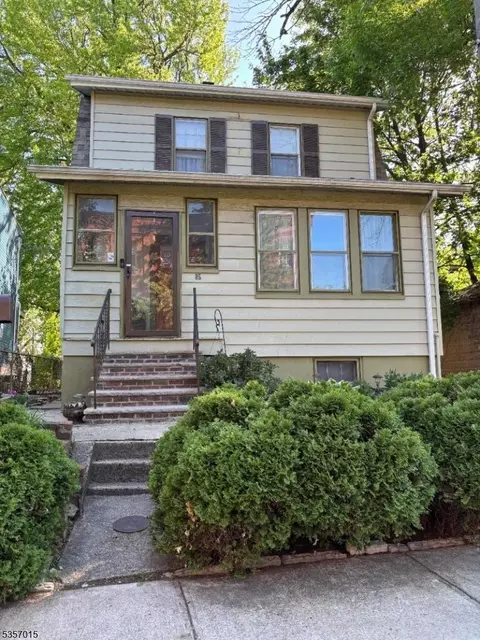 85 Franklin St, East Orange, NJ 07017