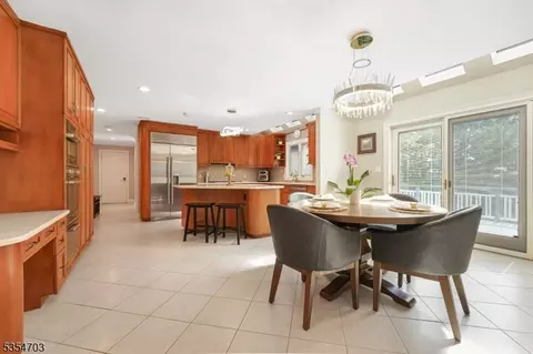 33 Sylvan Dr, Pine Brook, NJ 07058 photo 11