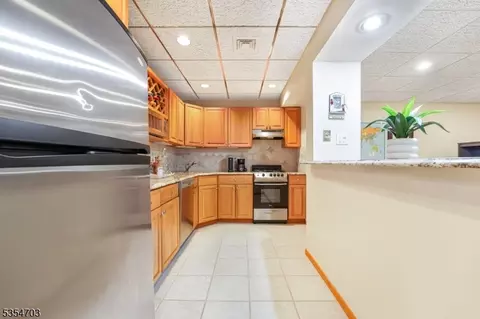 33 Sylvan Dr, Pine Brook, NJ 07058 photo 30