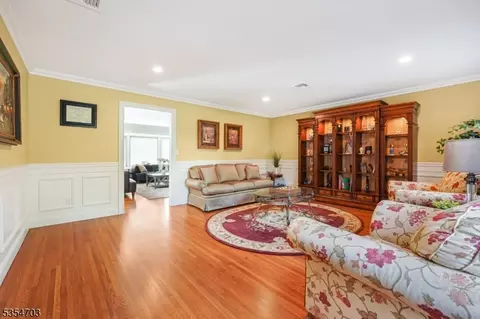 33 Sylvan Dr, Pine Brook, NJ 07058 photo 6