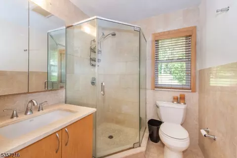 83 Maple Ave, Wayne, NJ 07470 photo 24