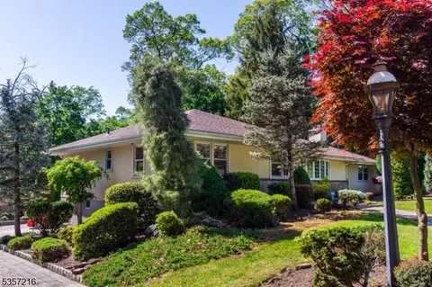 83 Maple Ave, Wayne, NJ 07470 photo 3