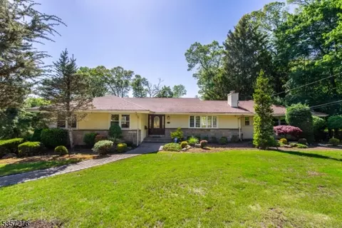 83 Maple Ave, Wayne, NJ 07470 photo 2