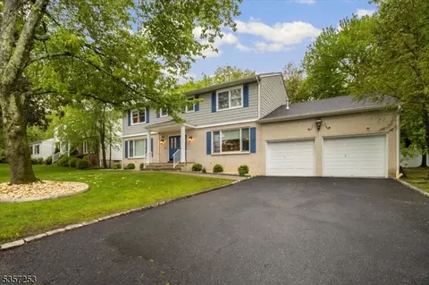 4 Forest Dr, West Orange, NJ 07052