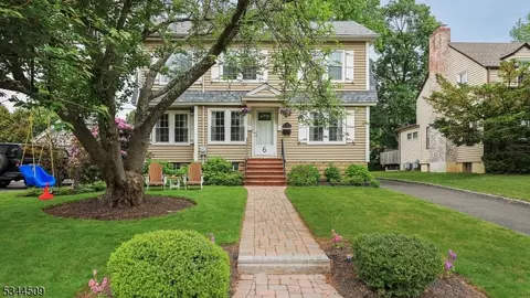 6 Balmiere Pkwy, Cranford, NJ 07016
