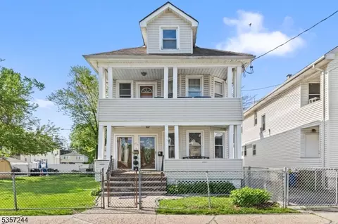 376 E 9th Ave, Roselle, NJ 07203