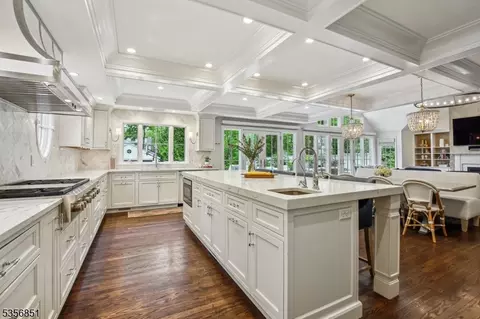 100 Larned Rd, Summit, NJ 07901 photo 12
