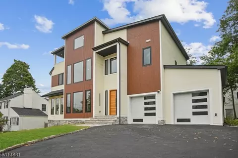 6 Deerfield Rd, Millburn Twp, NJ 07078