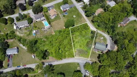 19 Goldenrod Pl, Vernon Twp, NJ 07418