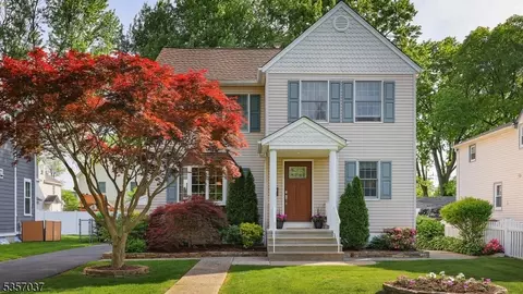 1306 Pine Grove Ave, Westfield, NJ 07090