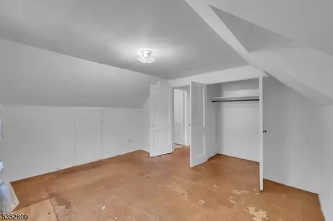 16 Kent Pl, North Plainfield, NJ 07063 photo 21