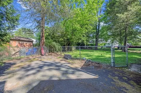 16 Kent Pl, North Plainfield, NJ 07063 photo 31
