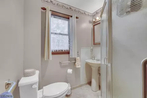 16 Kent Pl, North Plainfield, NJ 07063 photo 15
