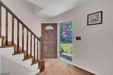 16 Kent Pl, North Plainfield, NJ 07063 photo 6