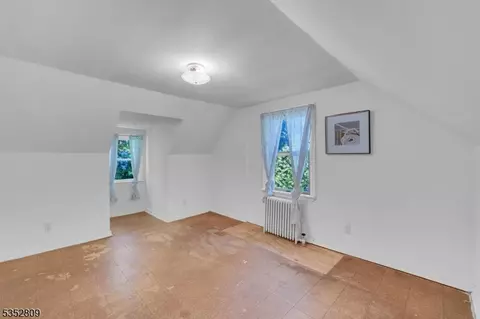 16 Kent Pl, North Plainfield, NJ 07063 photo 20