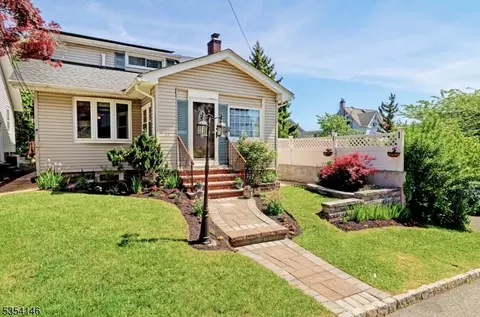 15 Parkside Ave, West Orange, NJ 07052