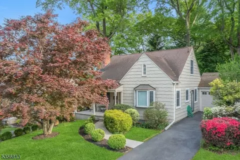 9 Elmwood Ave, West Orange, NJ 07052