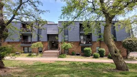 700 Schuyler Ave #16, Kearny, NJ 07032