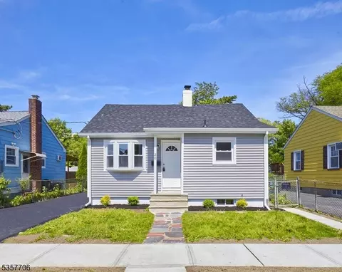 20 Nettie Pl, Clifton, NJ 07014