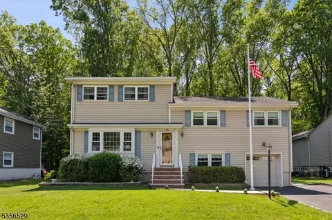 20 Wadsworth Ter, Cranford, NJ 07016