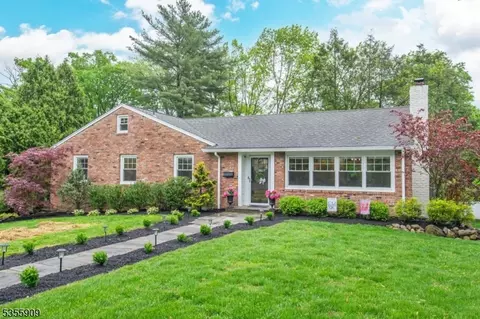 18 Winding Way, Madison, NJ 07940