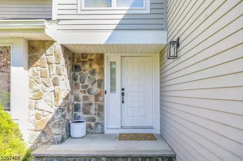 39 Matthew Rd, Wayne, NJ 07470 photo 5