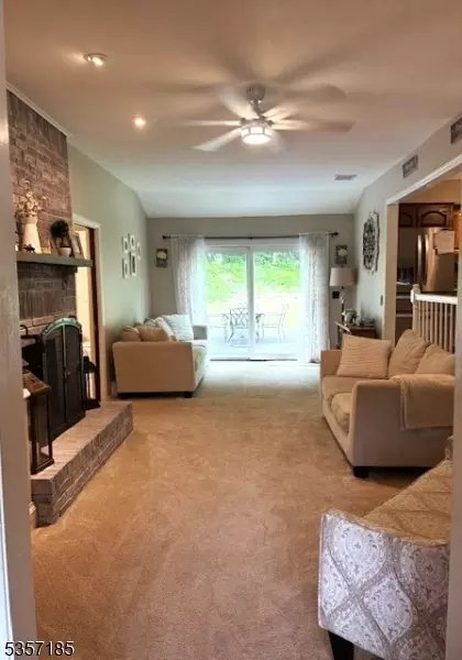 32 Northgate, Wanaque, NJ 07465 photo 6