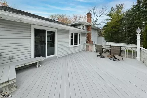 294 Mchenry Dr, Paramus, NJ 07652 photo 21