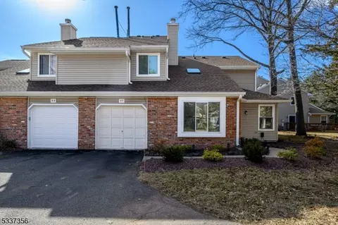 87 Driftwood Dr, Franklin Twp, NJ 08873