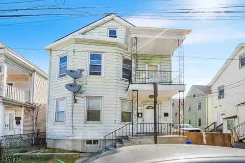 56 Federal St, Clifton, NJ 07011