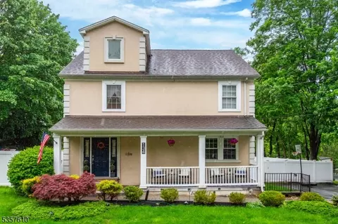 134 Main St, Stanhope, NJ 07874