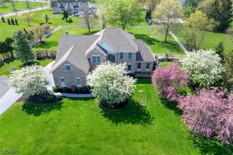 38 Southfield Dr, Belle Mead, NJ 08502