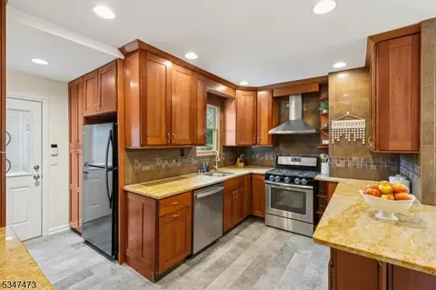 577 Greenbrook Rd # -9, North Plainfield, NJ 07063 photo 15