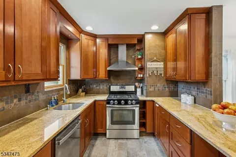 577 Greenbrook Rd # -9, North Plainfield, NJ 07063 photo 13