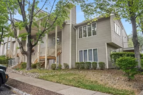 102 Westchester Ter, Annandale, NJ 08801