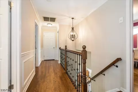 2 Stratton Dr, Wayne, NJ 07470 photo 29