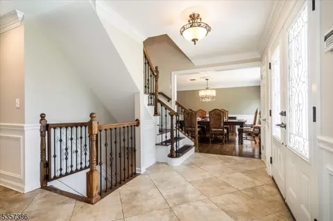 2 Stratton Dr, Wayne, NJ 07470 photo 14
