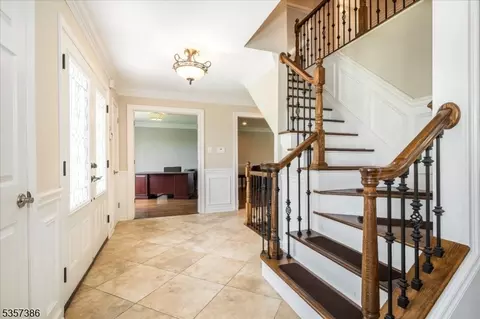 2 Stratton Dr, Wayne, NJ 07470 photo 13