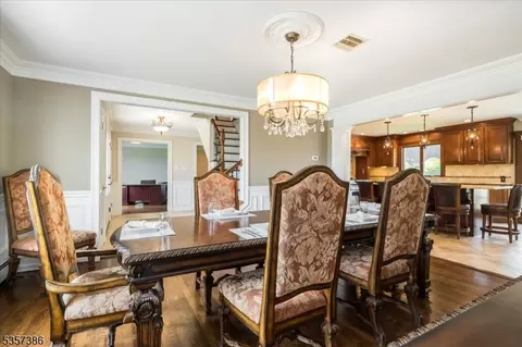 2 Stratton Dr, Wayne, NJ 07470 photo 22